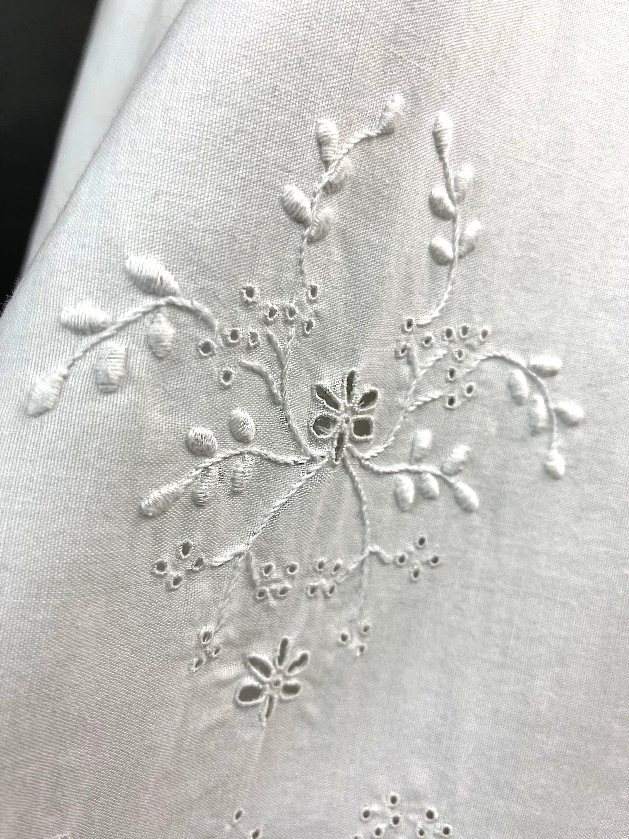 Antique Post-Edwardian Two-Piece Ensemble, Circa 1918 Hand-Embroidered Linen Shirtwaist and Skirt Couture Quality, Exceptional Condition